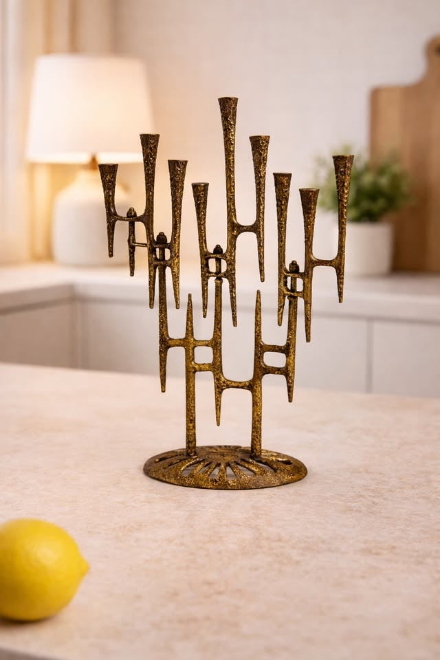 חנוכייה קינטית, ויינברג