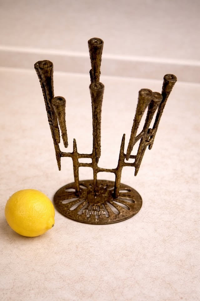 חנוכייה קינטית, ויינברג