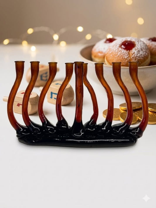 חנוכיית זכוכית מעוצבת ביד אמן