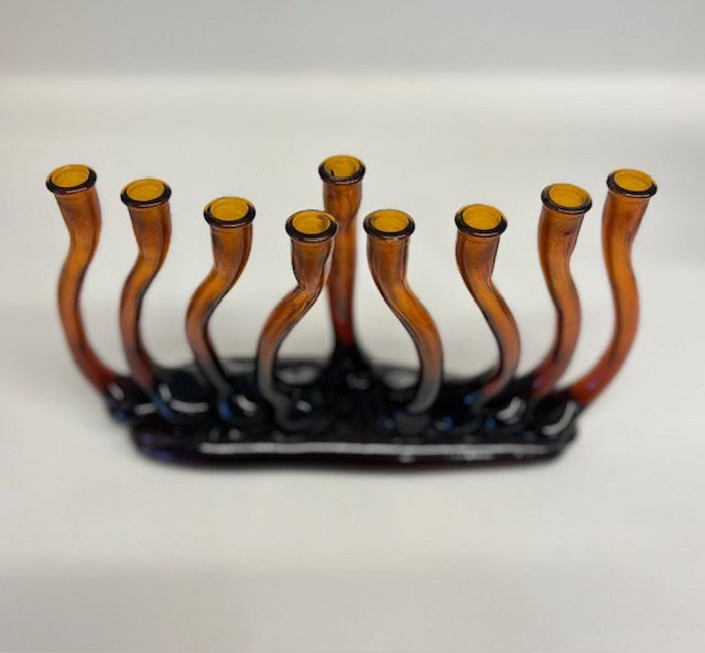 חנוכיית זכוכית מעוצבת ביד אמן