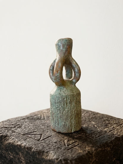 פמוט קרמיקה פיסולי | עבודת סטודיו (Studio Pottery), ישראל | שנות ה-60/70