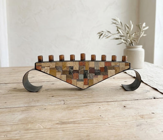 חנוכיית פסיפס ונחושת | "מוזאיקה אילון" (Eilon Mosaics) | עיצוב ברוטליסטי | שנות ה-60