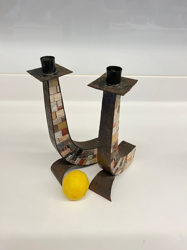 פמוטי מוזאיקה איילון עשויים נחושת ואבן