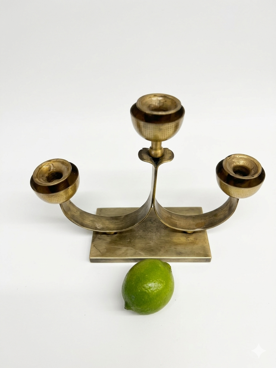 פמוט וינטג׳ ישראלי עשוי פליז