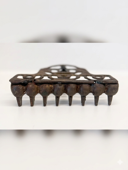 חנוכיית וינטג׳, חמסה