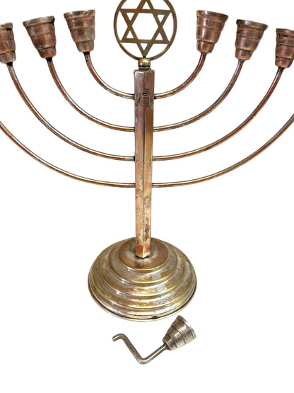 חנוכיית קנים וינטג׳ | נחושת בציפוי כסף | ארץ ישראל, שנות ה-40 (תקופת המנדט)